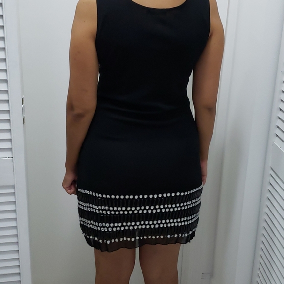 Statement Dress🎀REDUCED PRICE🎀 - Picture 7 of 11